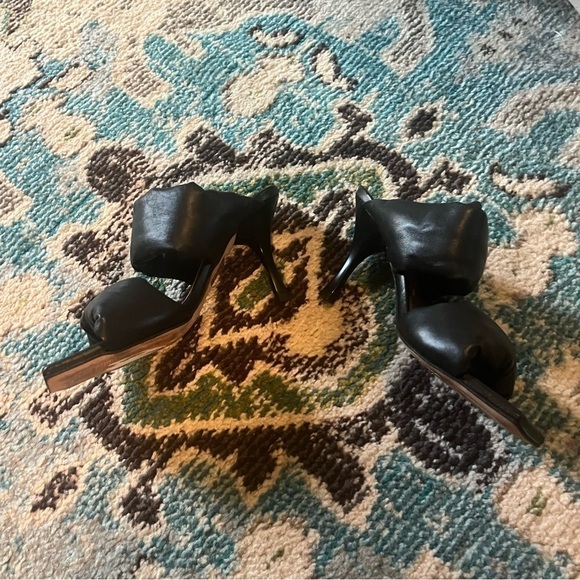 Black Alohas Natasha puffy square toed mule heels - Picture 7 of 9